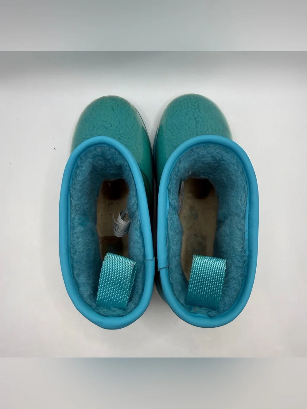 UGG Classic Clear Mini Women’s Size 8 Turquoise Waterproof Rain Boots